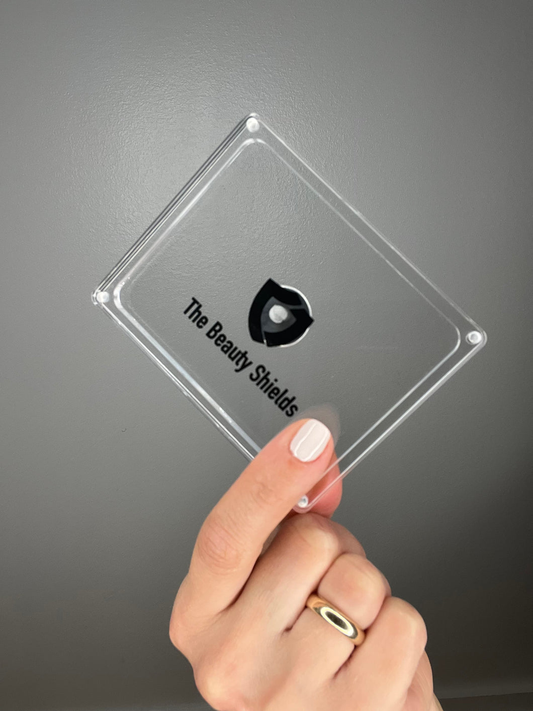 The Beauty Shields UNO (Without Black Wristband + Magnet Disk)